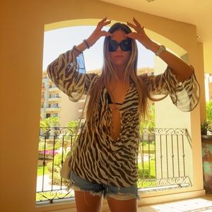 Super cool zebra blouse